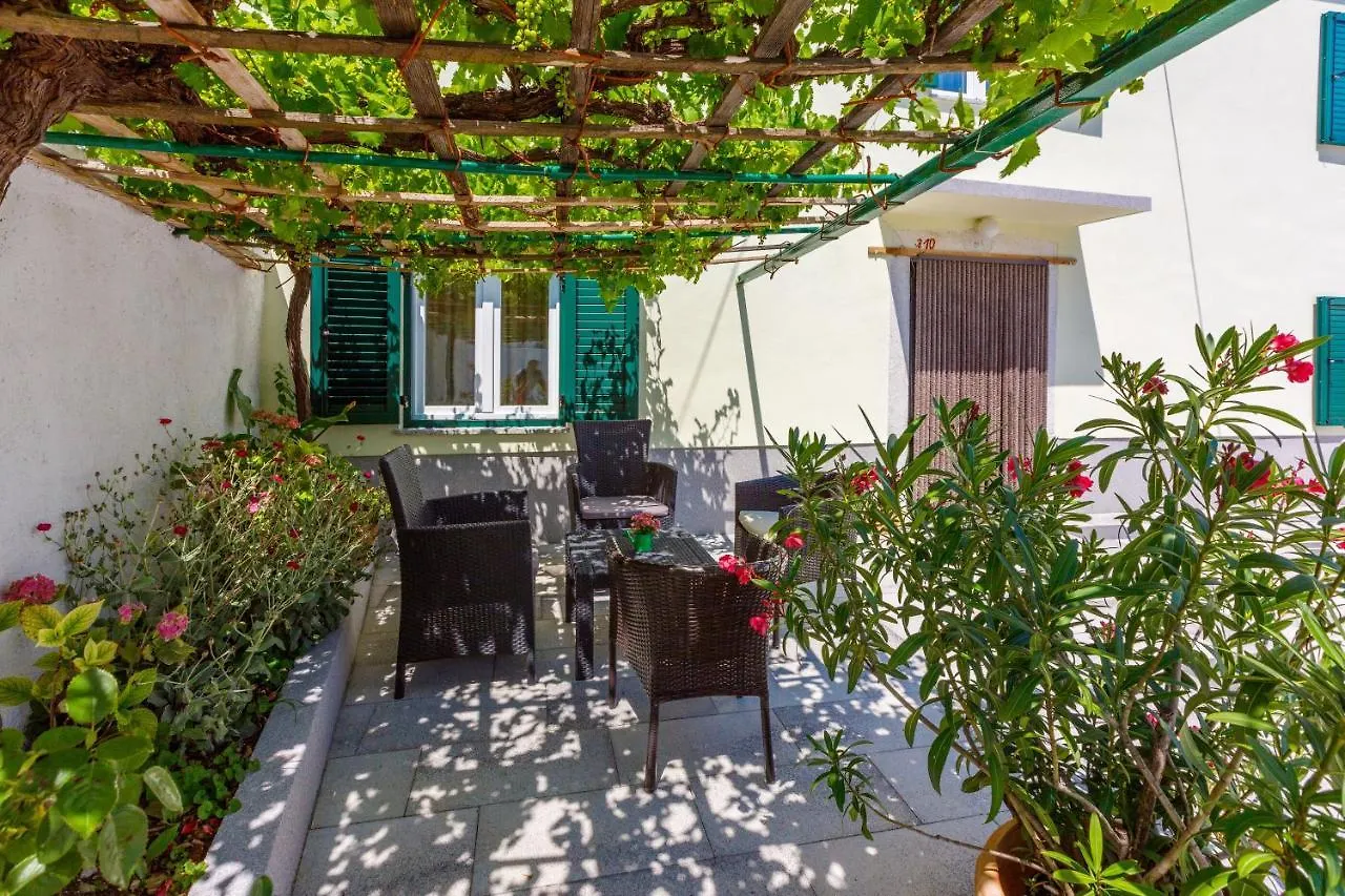 Vila House Annie Drivenik Chorvatsko