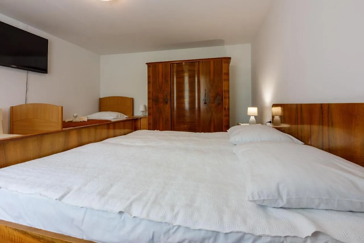 Vila House Annie Drivenik Prázdninový dům